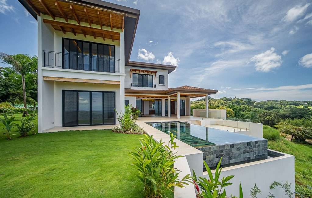 Las-Terrazas-Casa-8-Luxury-Oceanview-Home-in-Playa-Carrillo-1