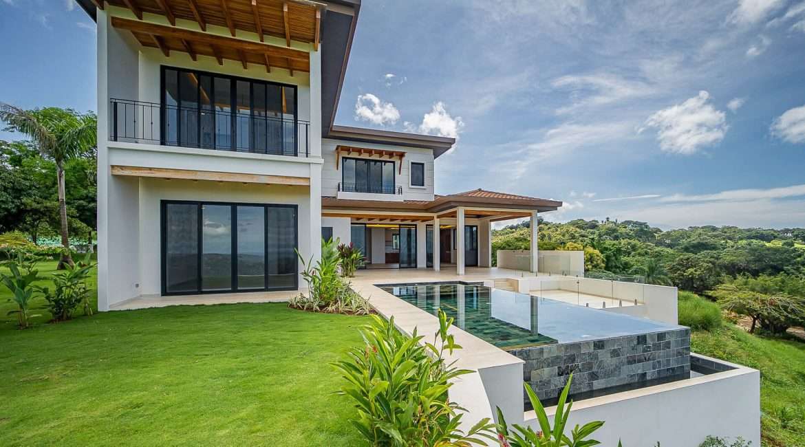 Las-Terrazas-Casa-8-Luxury-Oceanview-Home-in-Playa-Carrillo-1