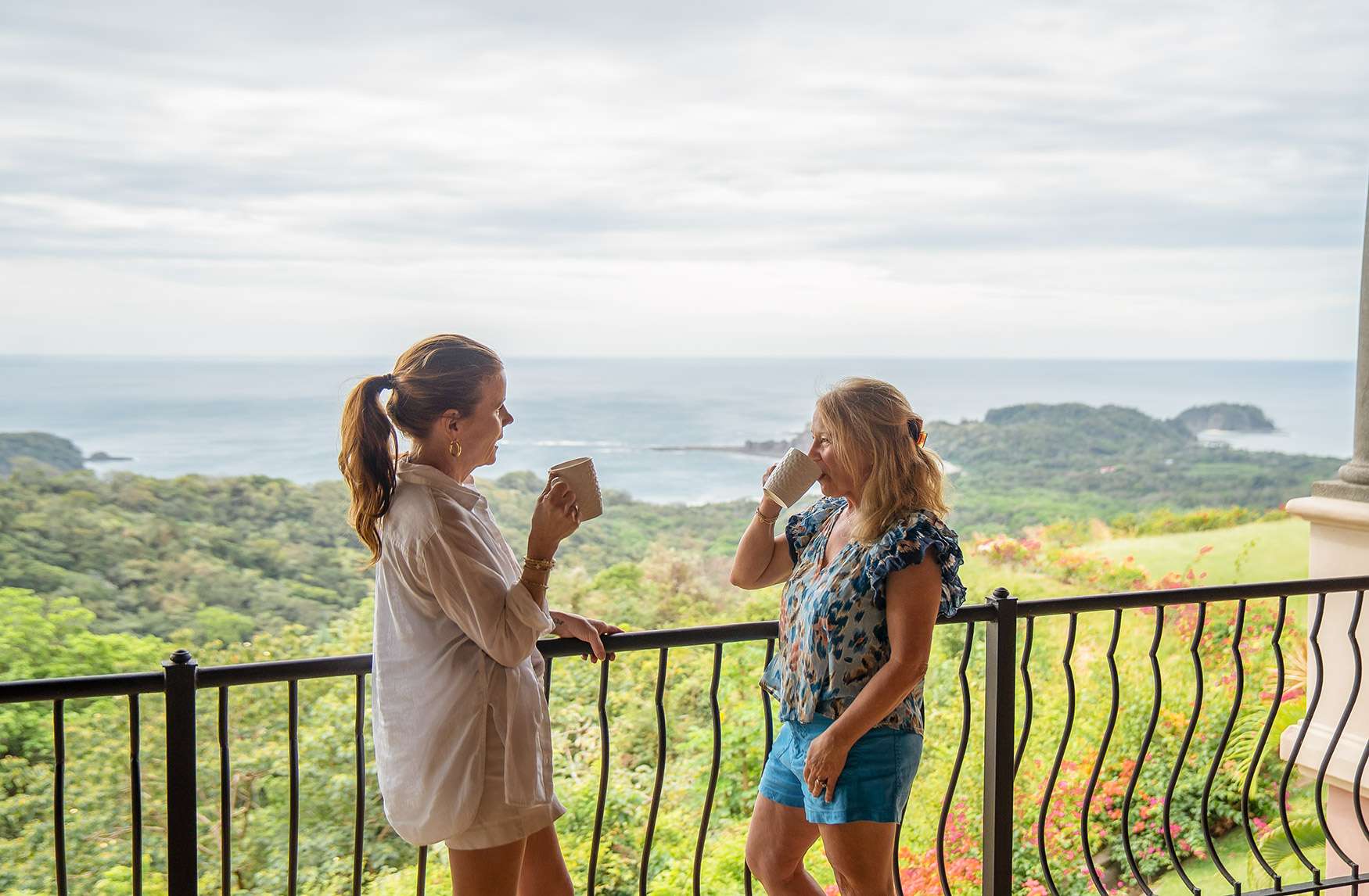 Luxury accommodations at Ventanas del Mar